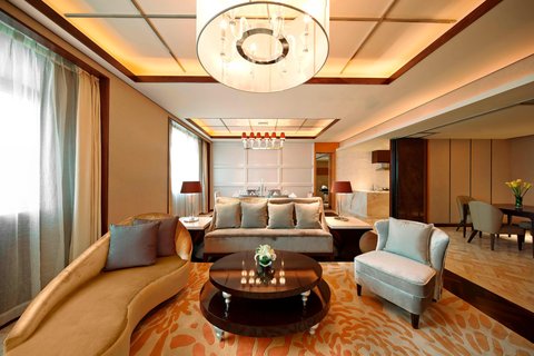 3 Bay Suite - Two-Bedroom - Living Room