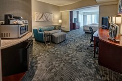  - Courtyard by Marriott Hotel Newport News - I-64, Exit 255