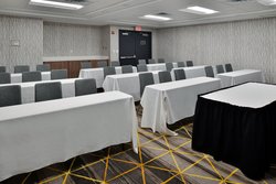  - Holiday Inn & Suites near Overland Park Convention Center