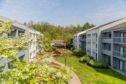  - Courtyard by Marriott Hotel Red Bank