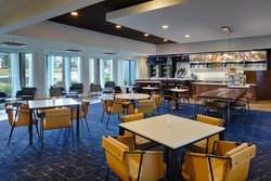  - Courtyard by Marriott Miamisburg - I-75, Exit 44