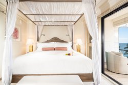  - ESPACIO The Jewel of Waikiki Honolulu