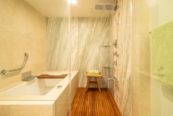  - ESPACIO The Jewel of Waikiki Honolulu