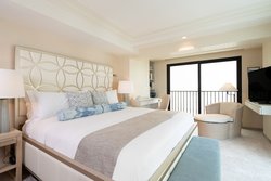  - ESPACIO The Jewel of Waikiki Honolulu