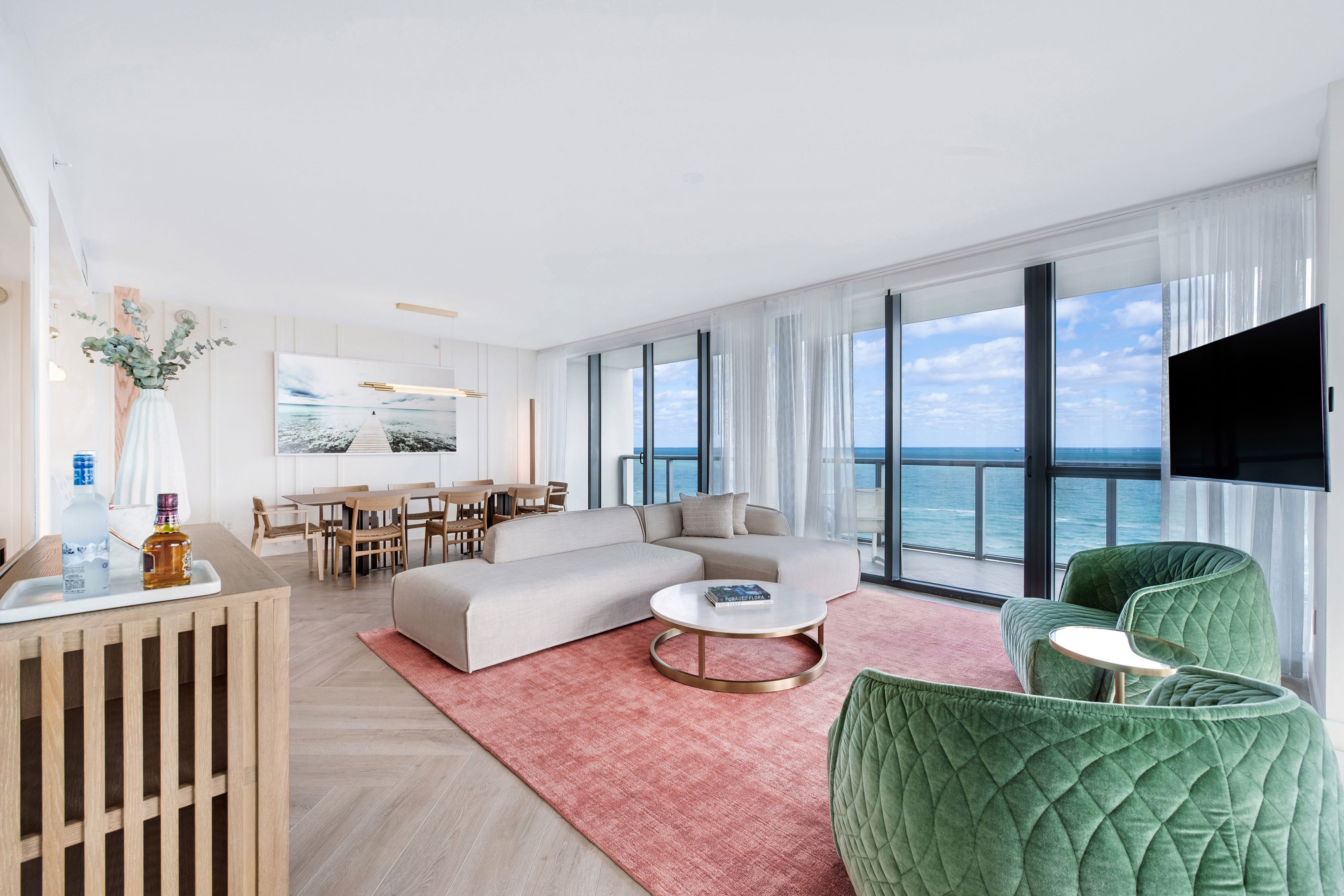 WOW Oceanfront Two-Bedroom Suite