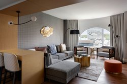  - Marriott Chateau Champlain Hotel Montreal