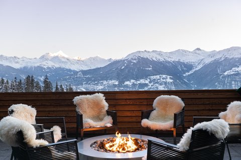 CRANS AMBASSADOR - Main Photo