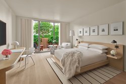  - Tampa EDITION Hotel Water Street