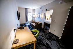 - Fairfield Inn & Suites by Marriott Racetrack Washington - I-79, Exit 41