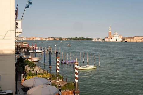 THE ST REGIS VENICE - Photo 37