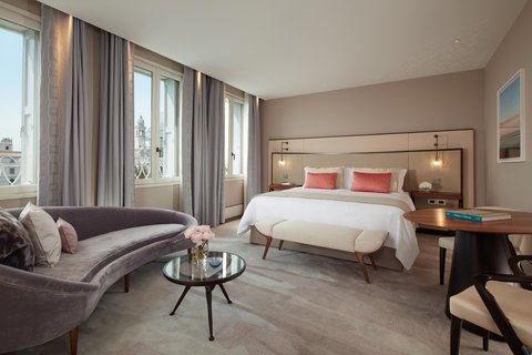THE ST REGIS VENICE - Photo 31