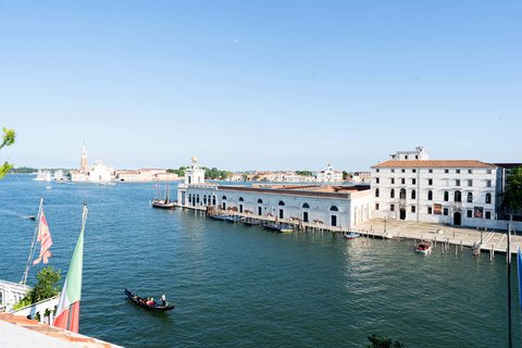 THE ST REGIS VENICE - Photo 36