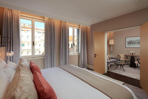 THE ST REGIS VENICE - Photo 46