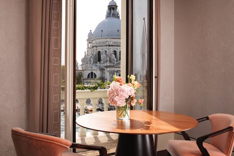 THE ST REGIS VENICE - Photo 66
