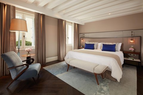 THE ST REGIS VENICE - Photo 83