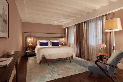 THE ST REGIS VENICE - Photo 86