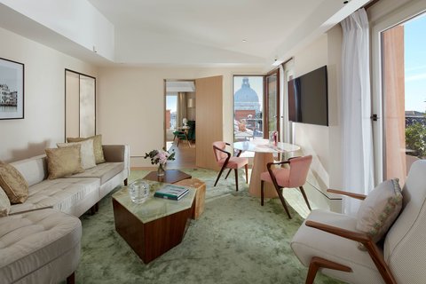 THE ST REGIS VENICE - Photo 97