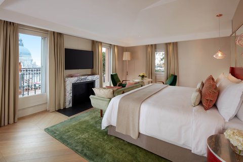 THE ST REGIS VENICE - Photo 101