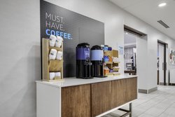  - Holiday Inn Express & Suites West Macon - I-475, Exit 3