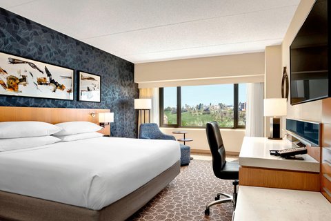 King River View Deluxe Guest Room