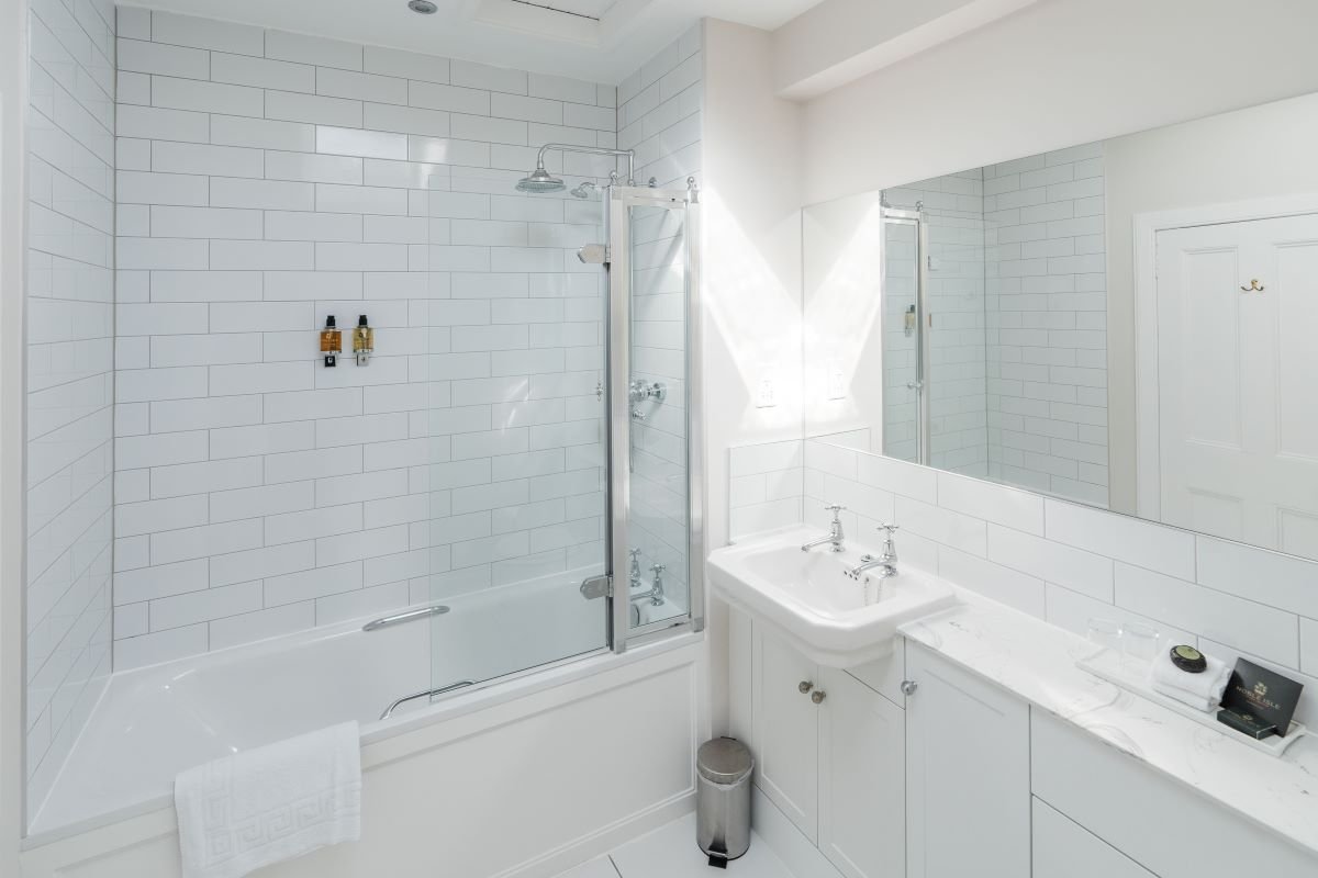 Balbirnie House Hotel-guestroom-Double Or Twin Bathroom.jpg