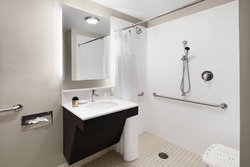  - SpringHill Suites by Marriott Glen Allen - I-295, Exit 43