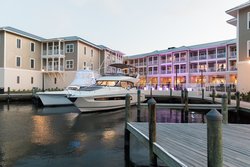  - Waterline Marina Resort Holmes Beach