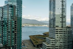  - Marriott Pinnacle Downtown Hotel Vancouver
