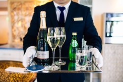  - ESPACIO The Jewel of Waikiki Honolulu