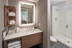  - Staybridge Suites Downtown Wilmington - I-95, Exit 7