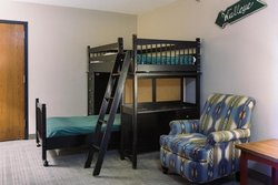  - Wildwood Lodge West Des Moines Clive - I-35 & I-80, Exit 124