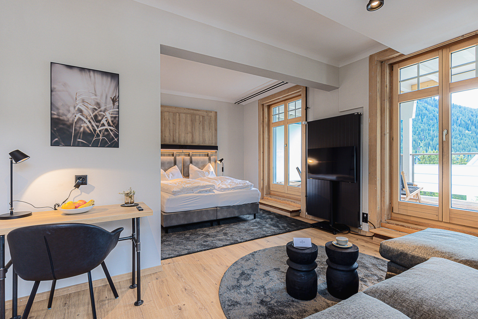 TOP ALPINE INN DAVOS DORF-guestroom-Alpine Junior Suite - TOP ALPINE INN Davos Dorf.jpg
