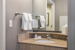  - Courtyard by Marriott Hotel Newark