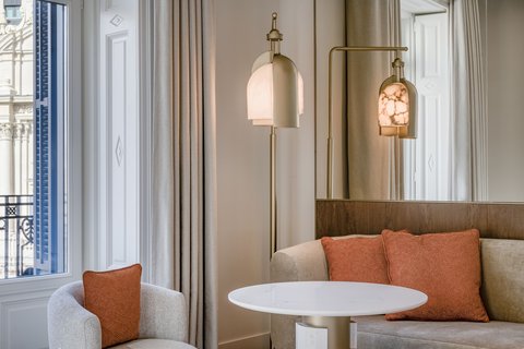 JW MARRIOTT HOTEL MADRID - Photo 48