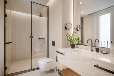 JW MARRIOTT HOTEL MADRID - Photo 117