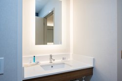  - Holiday Inn Express Grover Beach - CA 101, Exit 188