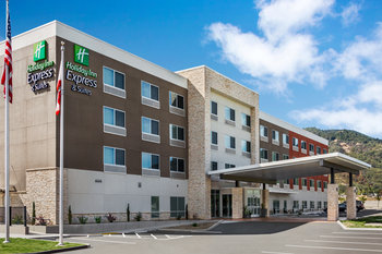 Holiday Inn Express & Suites Ukiah