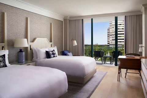 THE RITZ-CARLTON COCONUT GROVE MIAMI - Photo 25