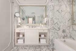  - Ritz-Carlton Hotel Coconut Grove