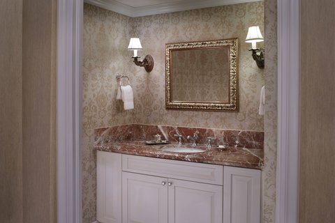 THE RITZ-CARLTON COCONUT GROVE MIAMI - Photo 16