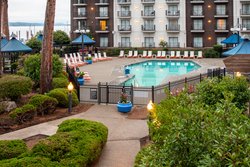  - Holiday Inn Columbia Riverfront Portland - I-5, Exit 308