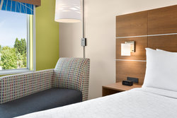  - Holiday Inn Express & Suites Ukiah