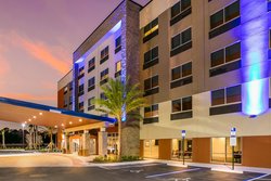  - Holiday Inn Express & Suites Town Center Jacksonville - I-295, Exit 52
