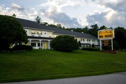  - Town & Country Motor Inn Gorham