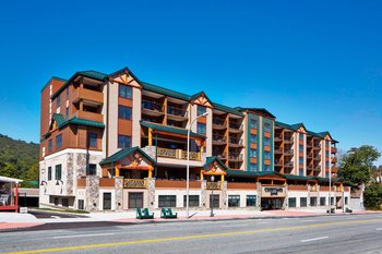 Courtyard by Marriott Lake George