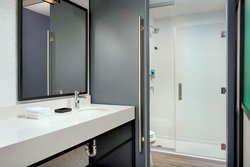  - Aloft Hotel Country Club Plaza Kansas City