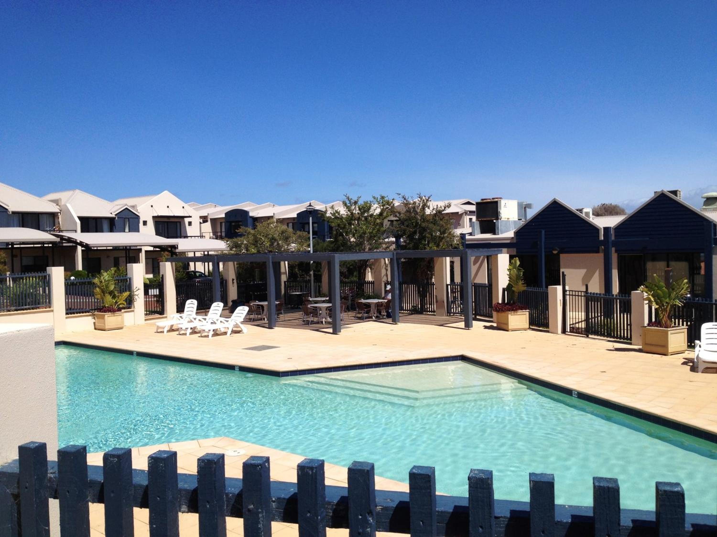 Margarets Beach Resort-guestroom-Four Bedroom Two Bathroom Beach House.jpg