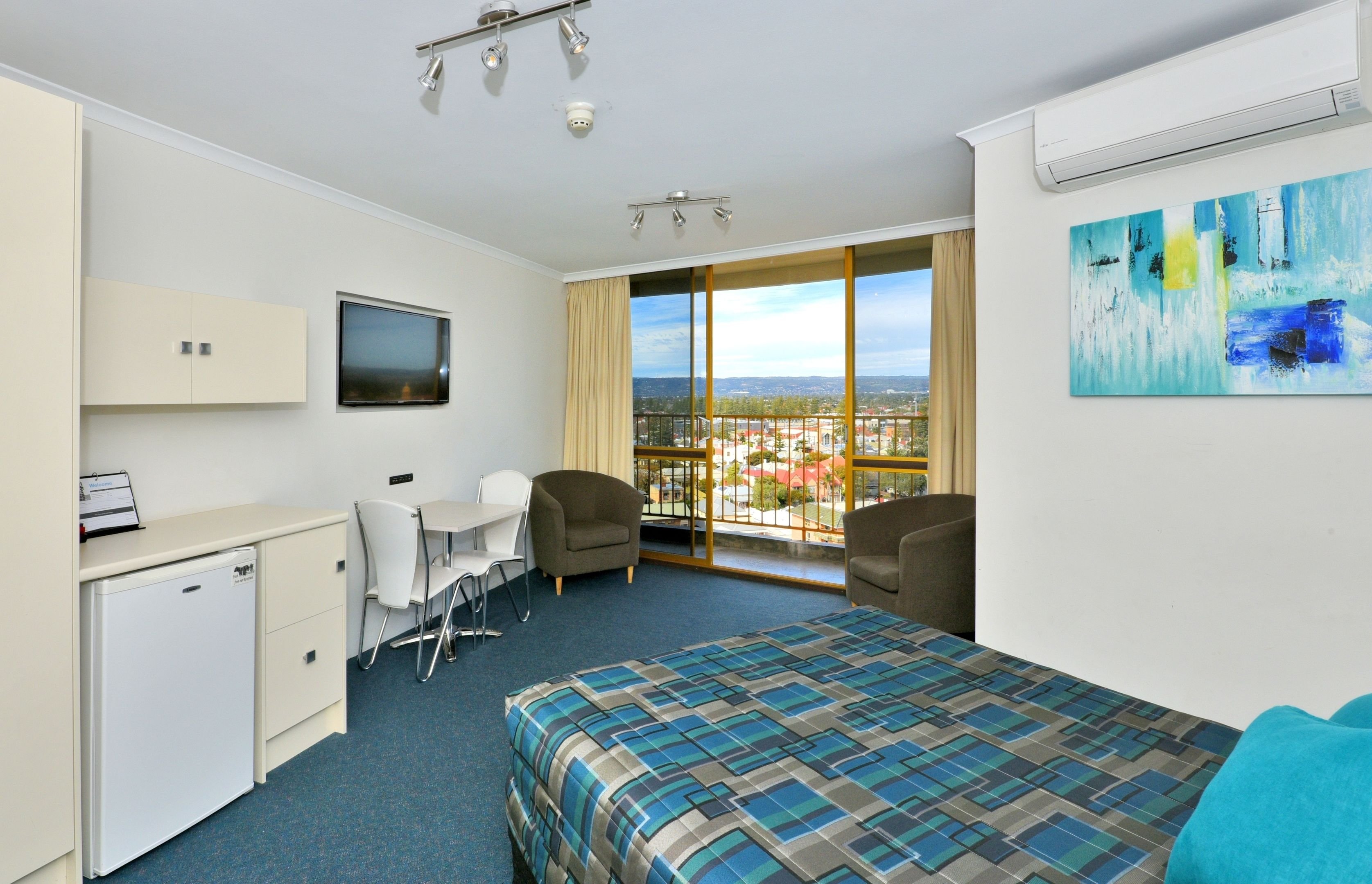 Atlantic Tower Motor Inn-guestroom-Tower Room With Balcony.jpg