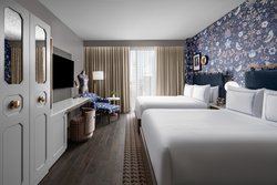  - Dorian Hotel Downtown Calgary