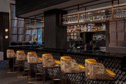  - Dorian Hotel Downtown Calgary